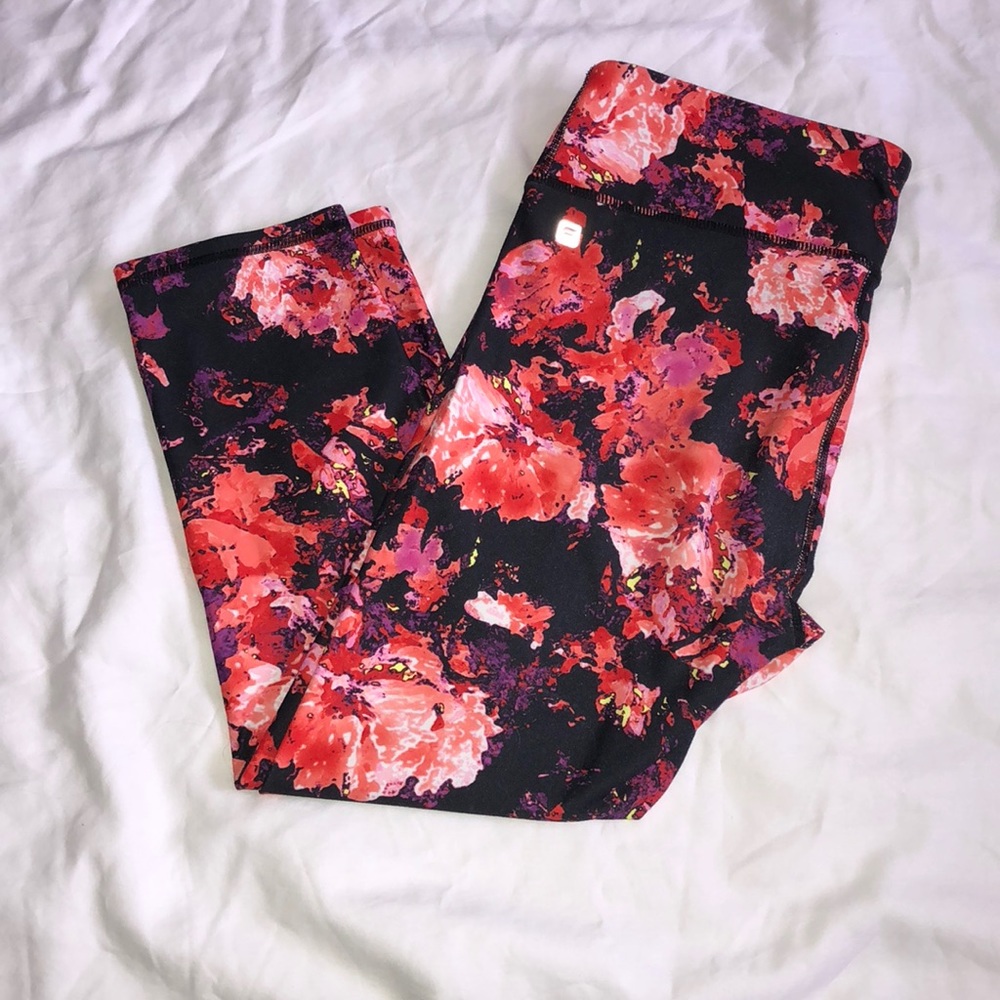 Fabletics floral Capri pant- Small